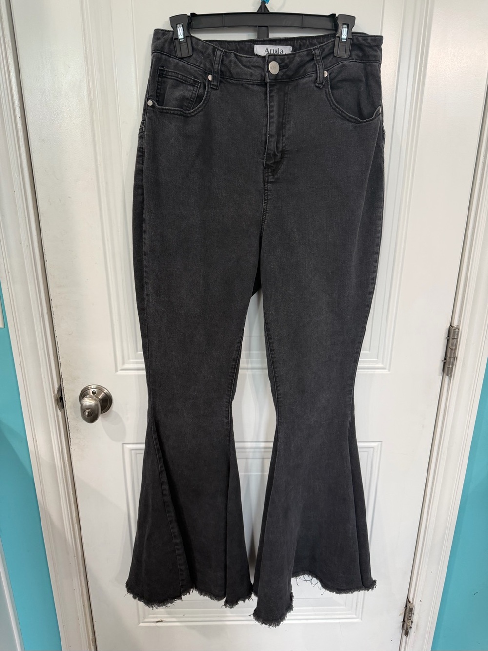 Arula Star Black Flared Women's Jeans